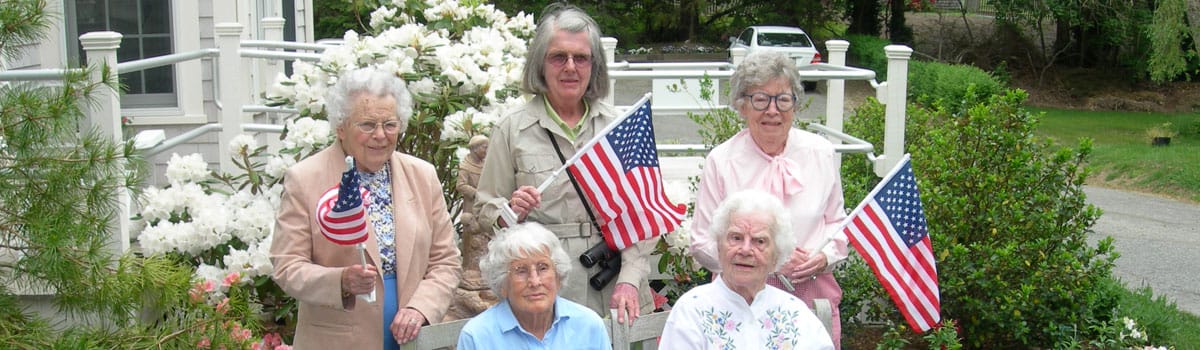 Decatur House residents enjoying time outside.